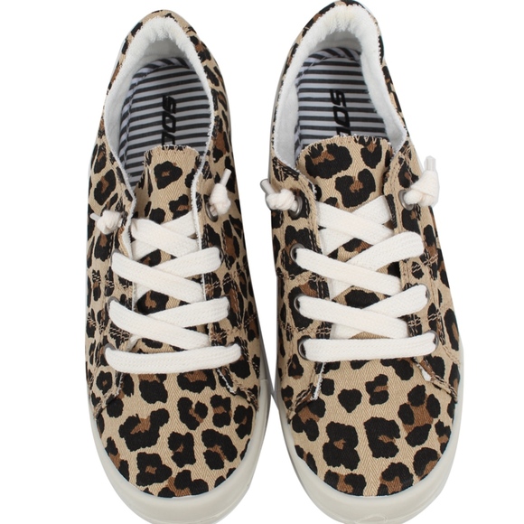 Size 8 Natural Leopard Lace Up Stretchy Back - Picture 2 of 7